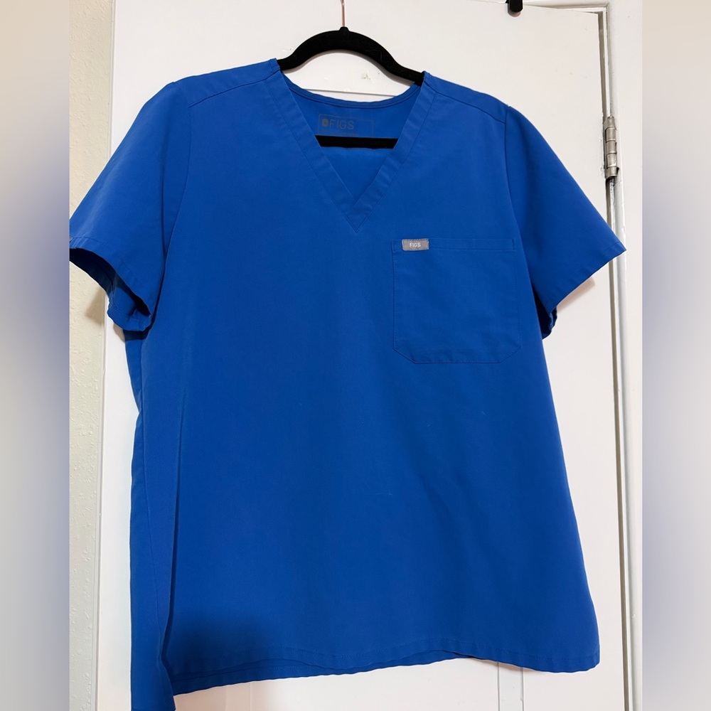 Figs one pocket scrub Top